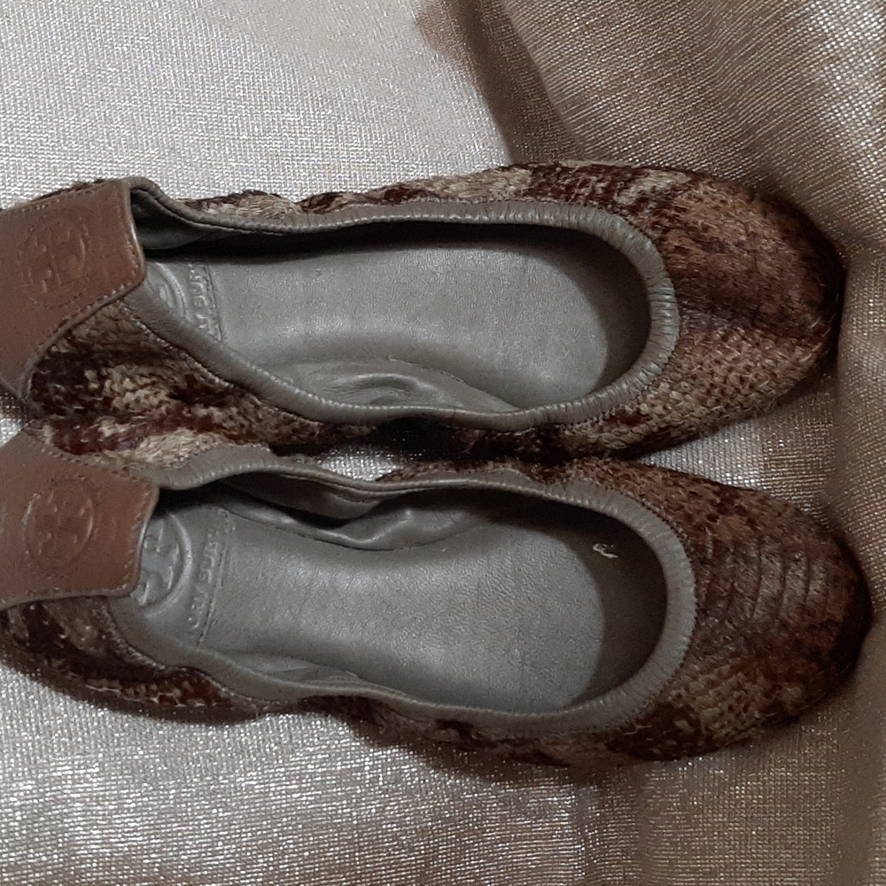 TORY BURCH Eddie Leather Flats, Condition-Excellent